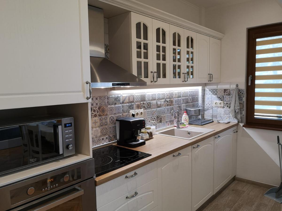 Central Varna Apartment - Lets4Holiday Exterior foto